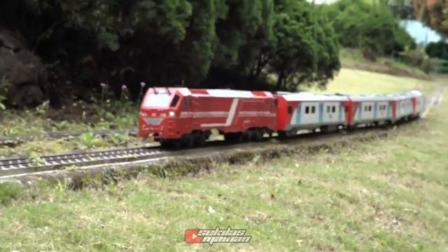 Автобетоносмеситель, Мусоровоз, Пожарная машина, Танкер, Трактор, Экскаваторы, кран, машинки! смотреть онлайн