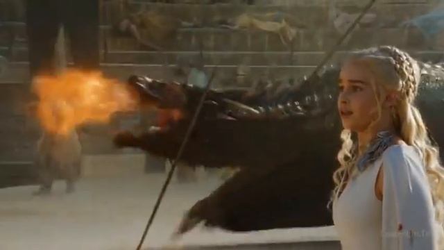 Дрогон спасает Дейенерис от Сынов Гарпии смотреть онлайн
