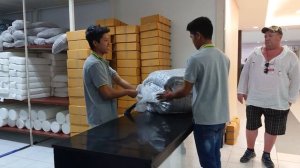 Подушки и матрас (матрац) из латекса быстро превращаются.... Таиланд декабрь 2019.