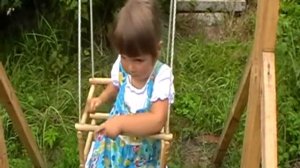 Девочка 2,5 года читает стихи