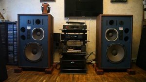 Snowy White  - Midnight Blues.mp4