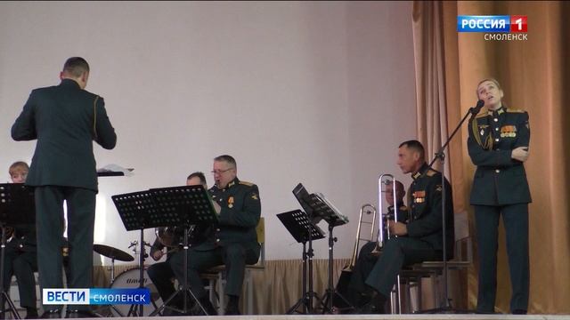 Сотрудниц Смоленской академии ПВО поздравили с 8 марта