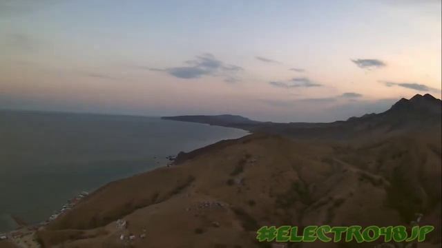 Зеленые домики, крым, курортное. С ВЫСОТЫ птичьего полета. смотреть онлайн