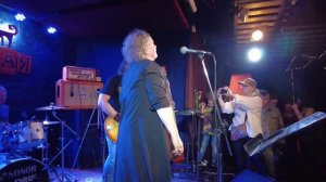 Женщина с Бородой  -  Жизнь продолжается