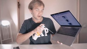 ПРОДУЛ КЛАВИАТУРУ MacBook Pro 2017 и СТАЛО ЗБС | инструкция как чистить клавиатуру бабочку