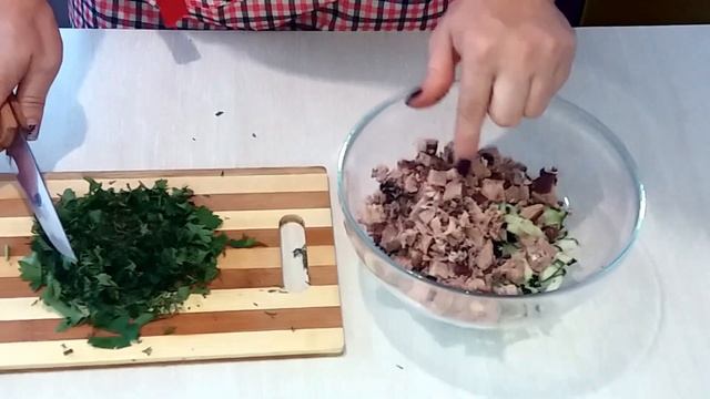 САЛАТ ИЗ КАПУСТЫ НА КАЖДЫЙ ДЕНЬ. БЫСТРО, ПРОСТО И ОЧЕНЬ ВКУСНО! смотреть онлайн