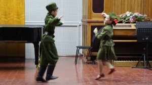 Частушки под наигрыш _Цыганочка_