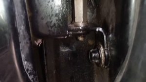 Колхозим провисшую петлю двери Авео Т 200