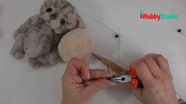 6. Как вставить и закрепить глаза на игрушке Тедди смотреть онлайн