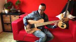 Original Fodera Richard Bona Bass vs. AliExpress Fake Fodera Yin Yang Bass