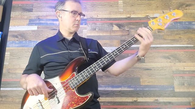 Moollon J Classic 70's style Jazz bass смотреть онлайн