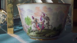 Антиквариат с гарантией.