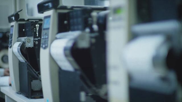 История завода Globos Payaso смотреть онлайн