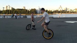 Обучение езде на уницикле. Екатеринбург