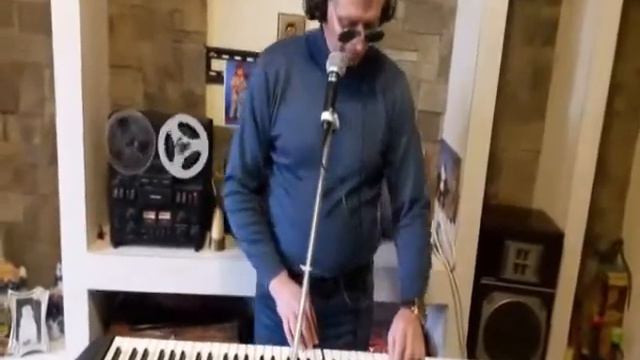 Ю Белов и синтезатор CASIO БАРАБАНЩИК смотреть онлайн