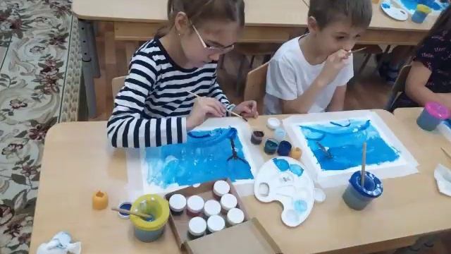 Рисование в подготовительной группе №6 на тему "Зимний пейзаж".-