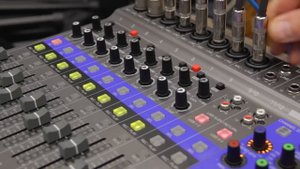 Zoom LiveTrak L-12: Introduction