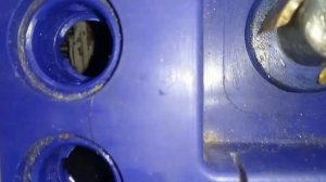 как в аккумуляторе начинает отказывать одна банка. акб. проверка