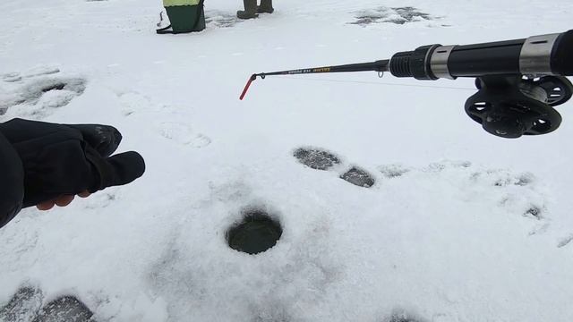 УБОЙНЫЙ балансир на судака! Рыбалка зимой, ловля на реке