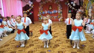 Танец с ложками: "Кукарела"