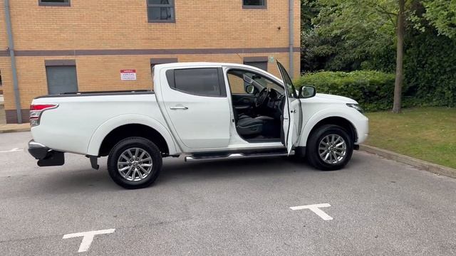 Mitsubishi L200 2.4 DI-D DC Warrior 4WD смотреть онлайн