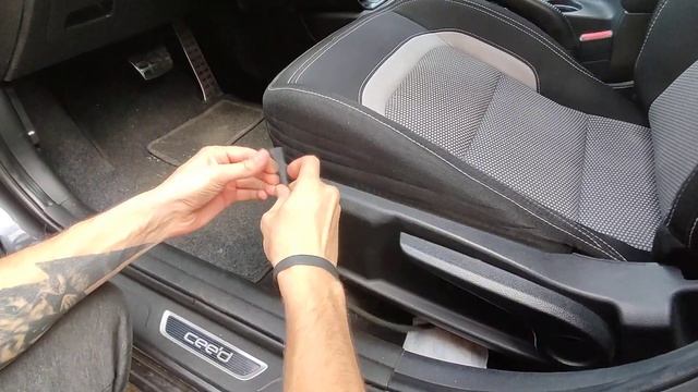 Скрип нижней подушки сиденья Kia ceed смотреть онлайн