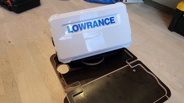 Столик с Озона на ликтрос ПВХ-шки под Lowrance elite 9 fs смотреть онлайн