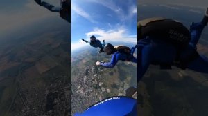 Тренируемся? Прыжок с ПАРАШЮТОМ в группе