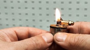 Зажигалка бензиновая.???