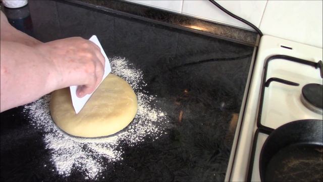 Мягкие лепешки на кефире с творогом сыром и зеленью. Рецепт лепешек на сковороде.