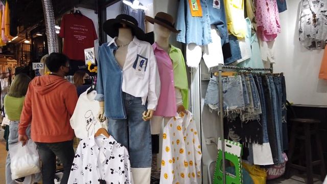 [4K] Walking tour around "Chatuchak Market" The world's largest weekend market, Bangkok смотреть онлайн