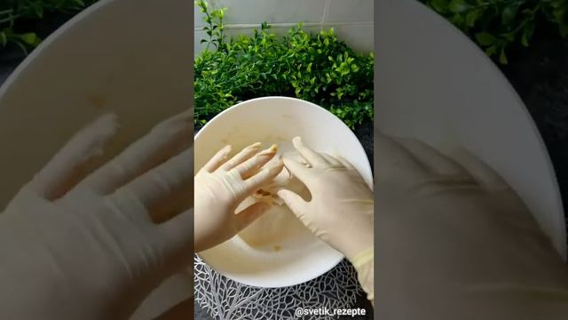 Обалденные, сочных жареные беляши с мясом! Это самый вкусный рецепт домашних белешей! А хрустит как