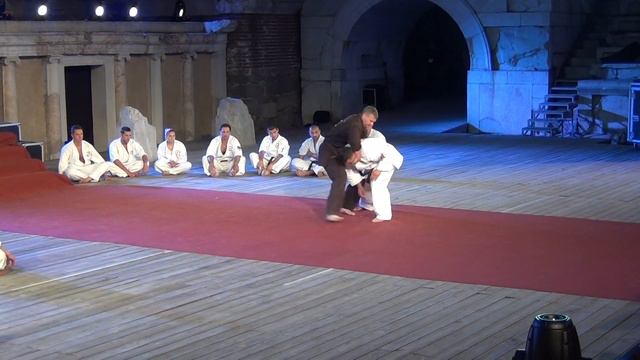 Yamashita Budo-Demo 17.05.2013-Ancient Theatre-Plovdiv-Bulgaria смотреть онлайн