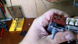 Ремонт Холодильника. Не включается или не выключается(как в данном случае). Замена термостата