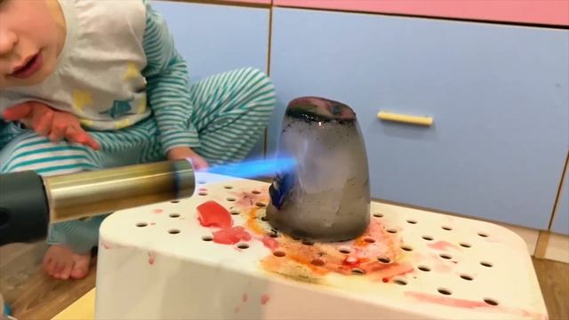 Челлендж от Деда Мороза. Часть 2. Миша и Вася ищут подарки от Дедушки