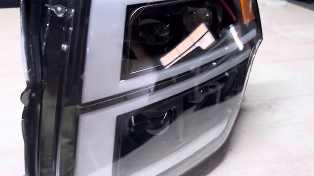 Эксклюзивная оптика Mitsubishi Pajero 4 Led