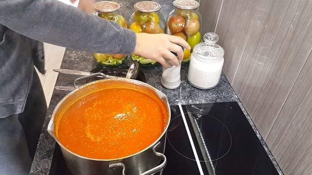 110. Зеленоватые Помидоры в Томате со Сладким Перцем (Консервация)