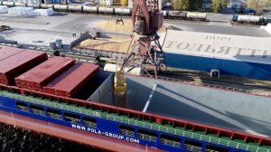 Погрузка в порту Тольятти