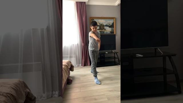 Как правильно делать кувырок смотреть онлайн