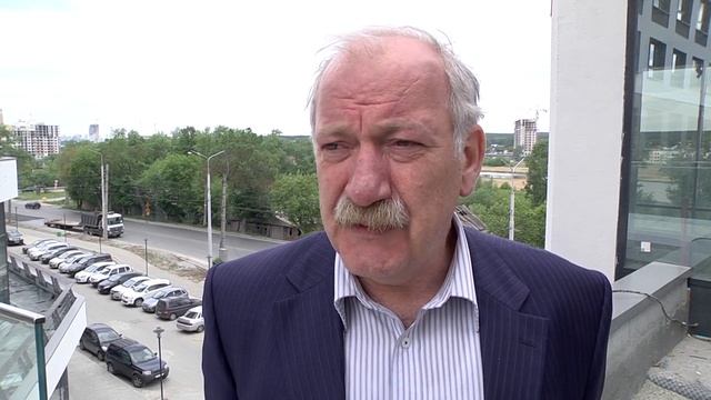 Евгений Липович прокомментировал ремонт дорог в Чкаловском районе смотреть онлайн