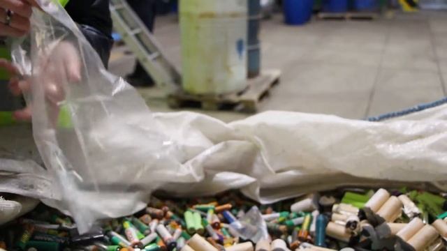 Переработка батареек Подвигина Юлия и Хайруллина Маргарита, Челябинск смотреть онлайн