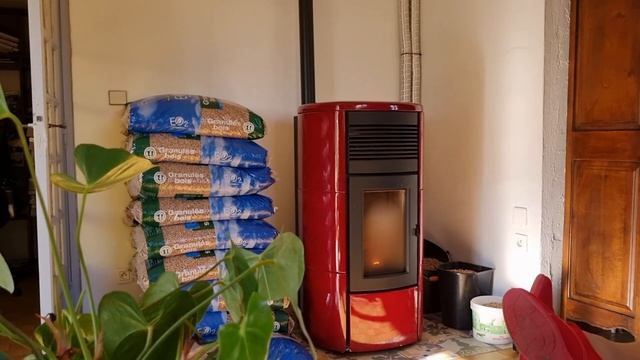 КАК СЕГОДНЯ ФРАНЦУЗЫ ОТАПЛИВАЮТ СВОИ ДОМА И СКОЛЬКО ПЛАТЯТ ? смотреть онлайн