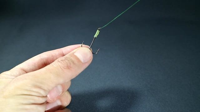 Двойник из одинарных крючков. Лайфхак в боевом режиме на рыбалке.