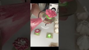 Гвоздики из зефира