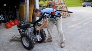 Grillo 131 Walk-Behind Tractor: Setup & Basic Use