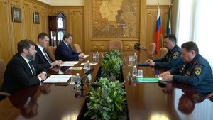 Михаил Дегтярев провел рабочую встречу с замначальника ГУ НЦУКС МЧС России Александром Павловым