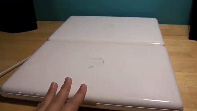 ATTENTION WHITE UNIBODY MACBOOK OWNERS- FREE APPLE REPAIR смотреть онлайн