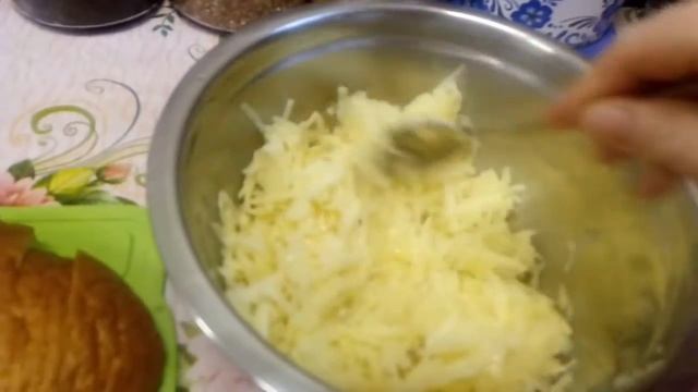 Бюджетный обед.Щи и горячие бутерброды с картошкой. смотреть онлайн