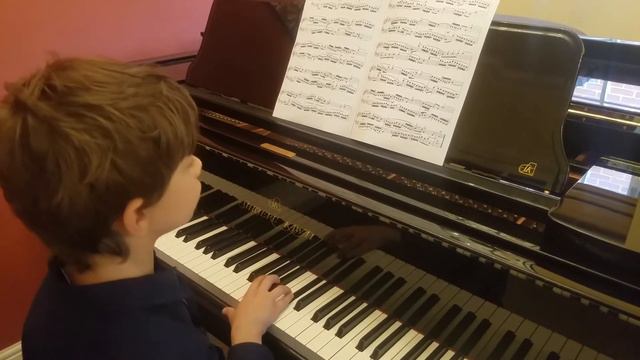 Сольфеджио -пение с листа Двухголосная Инвенция 9 Бах.Solfege first-sight singing Bach Invention 9 смотреть онлайн