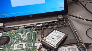 Ремонт ноутбука. Чёрный экран. И на этом ВСЁ.